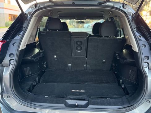 Used 2017 Nissan Rogue FWD image 23