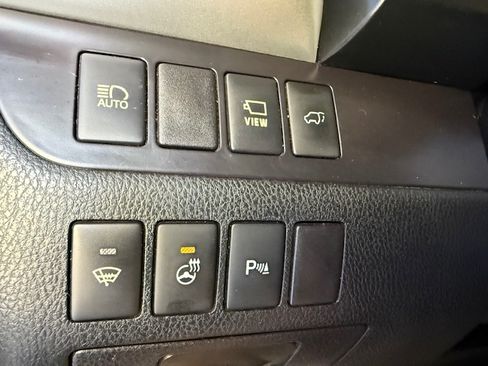 Used 2018 Toyota Highlander Limited Platinum image 15