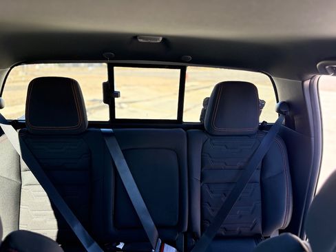 Used 2026 Nissan Frontier PRO-4X image 13