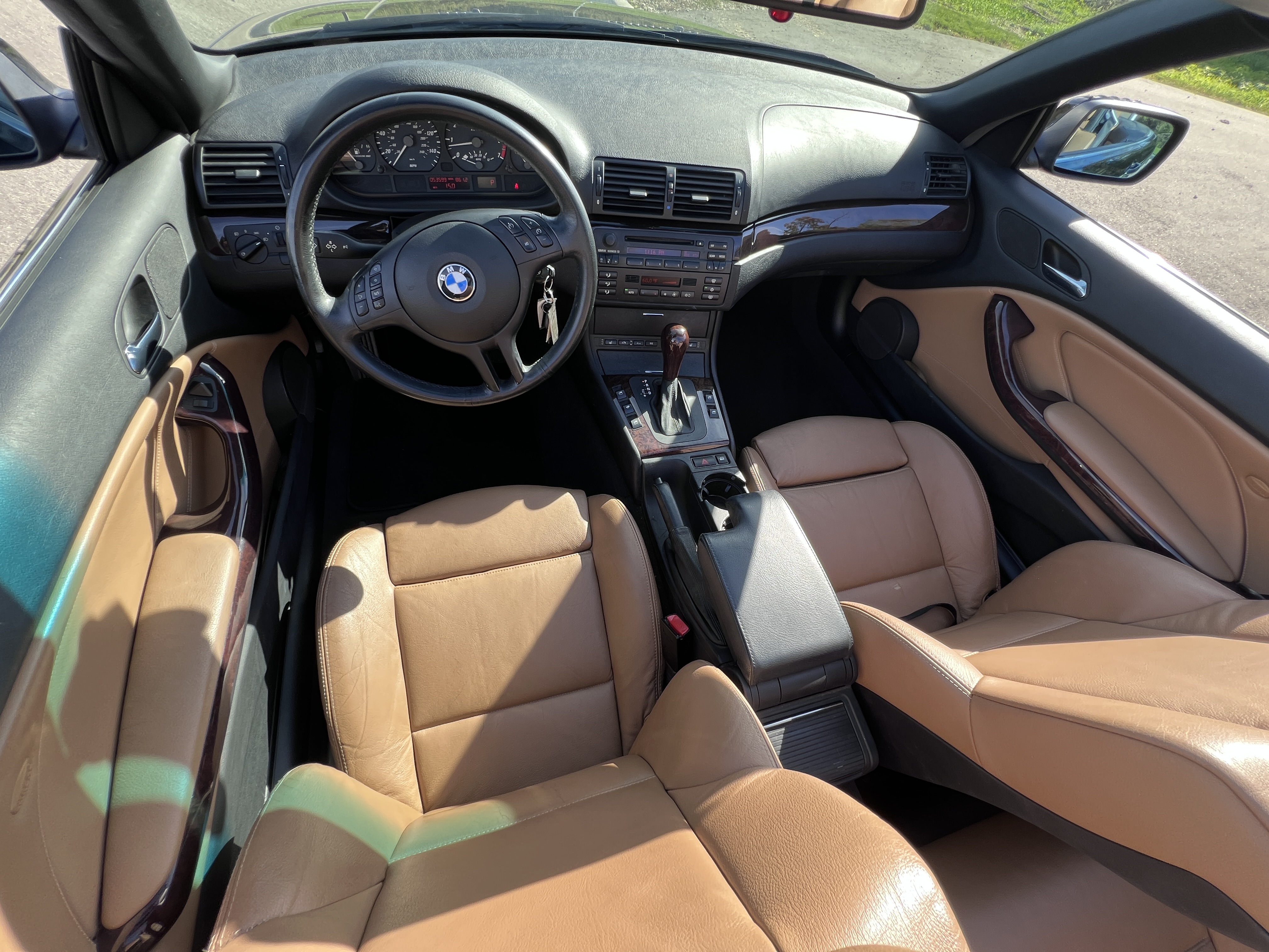 Used 2003 BMW 325Ci Convertible RWD image 9