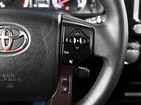 Used 2022 Toyota 4Runner TRD Off-Road Premium image 36