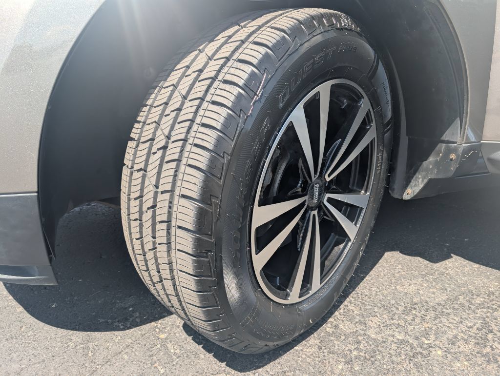 Used 2012 Lincoln MKX AWD w/ Premium Package image 6