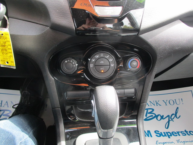 Used 2019 Ford Fiesta SE Sedan FWD image 42