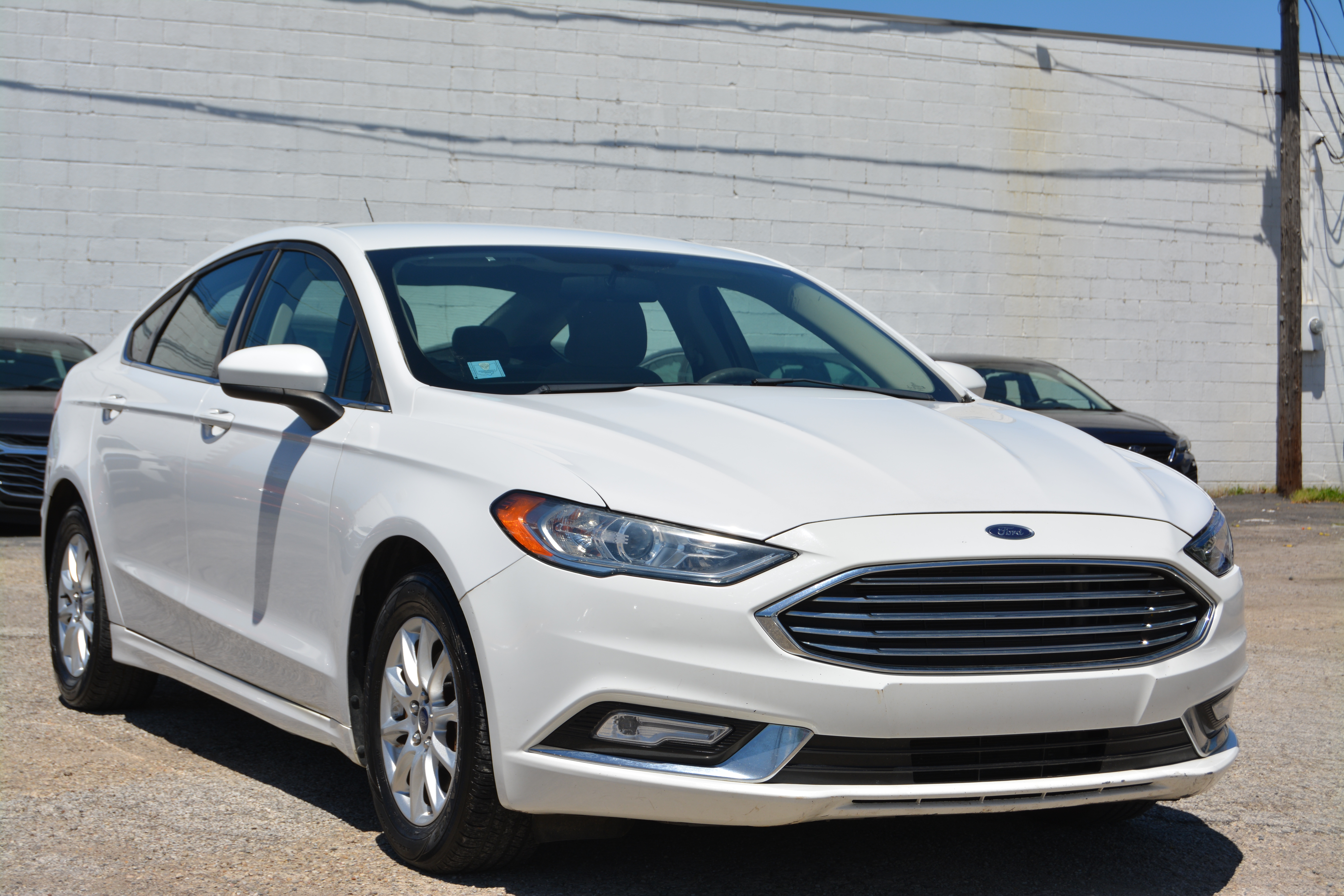 Used 2017 Ford Fusion S FWD image 1