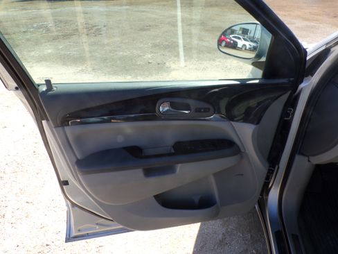 Used 2016 Buick Enclave Leather image 7