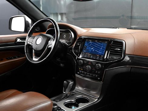 Used 2021 Jeep Grand Cherokee Overland image 43