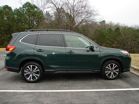 Used 2024 Subaru Forester Limited image 12