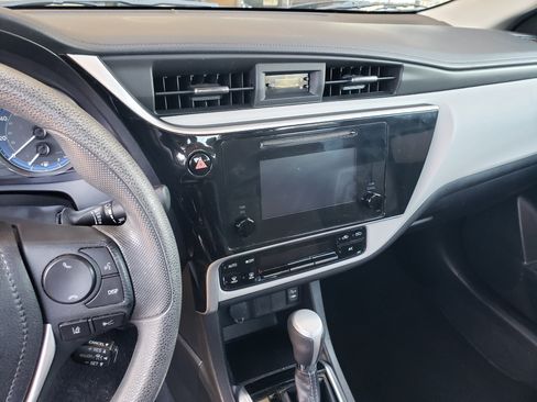Used 2019 Toyota Corolla LE image 10