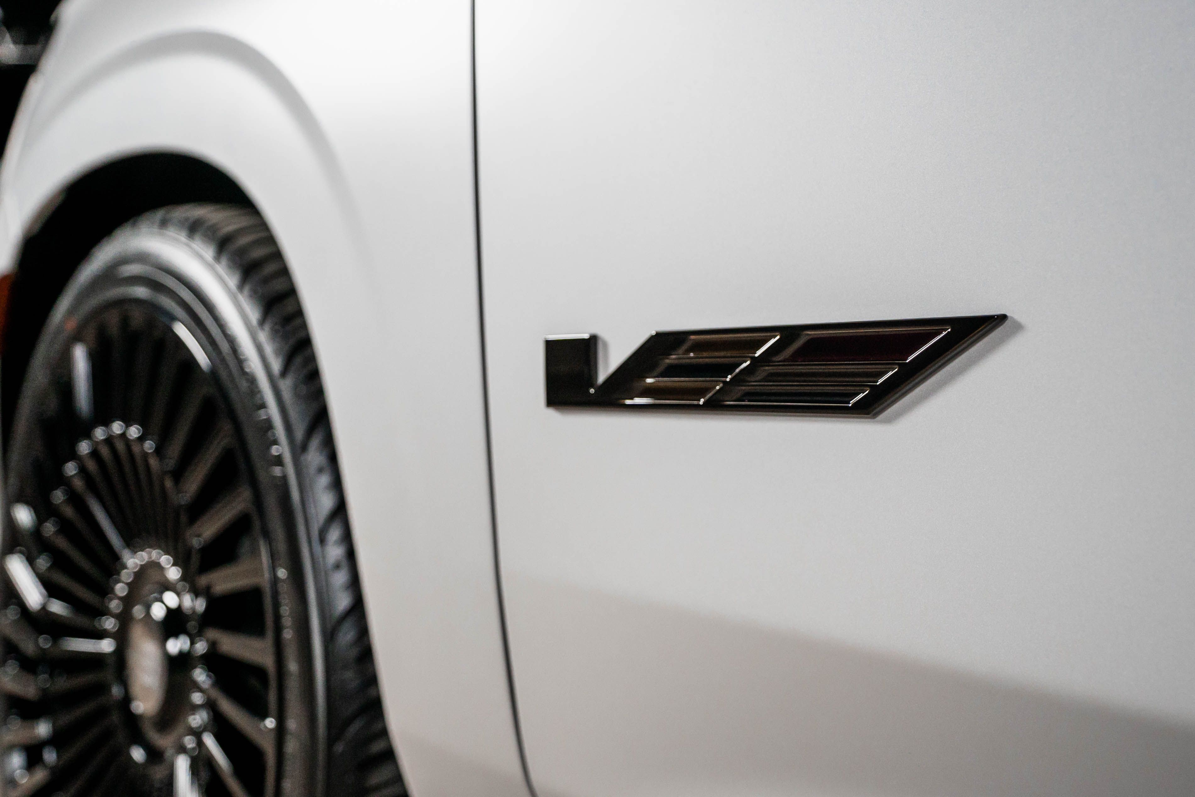 Used 2023 Cadillac Escalade V AWD/4WD image 12
