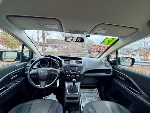 Used 2012 MAZDA MAZDA5 Sport image 13