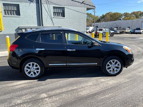 Used 2013 Nissan Rogue SL image 4