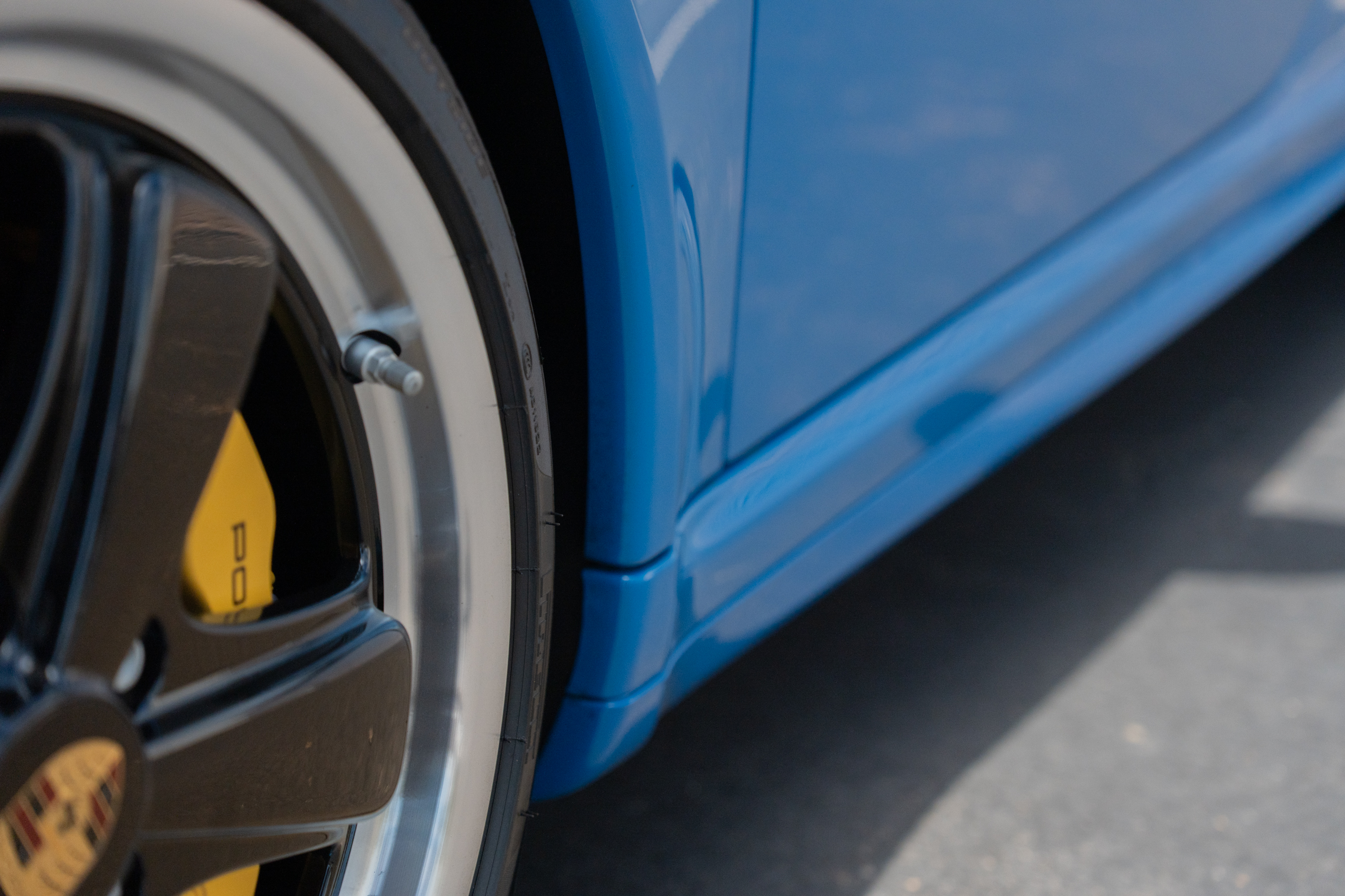 Used 2011 Porsche 911 Speedster RWD image 42