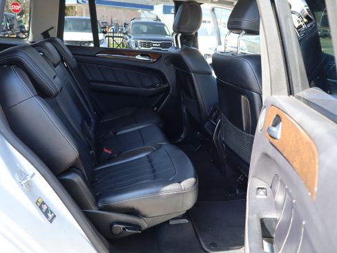 Used 2015 Mercedes-Benz GL 450 image 16