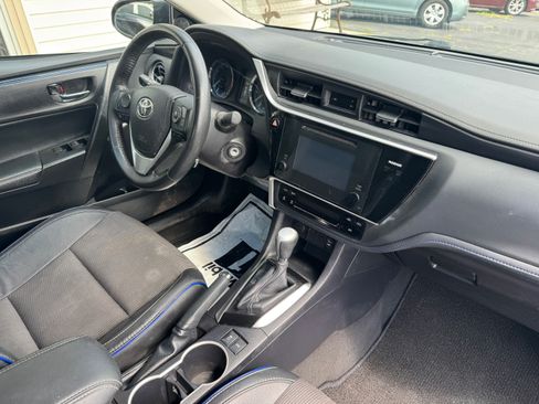 Used 2017 Toyota Corolla SE FWD image 13