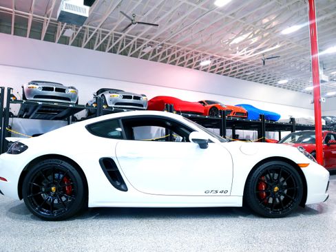 Used 2024 Porsche 718 Cayman GTS image 7