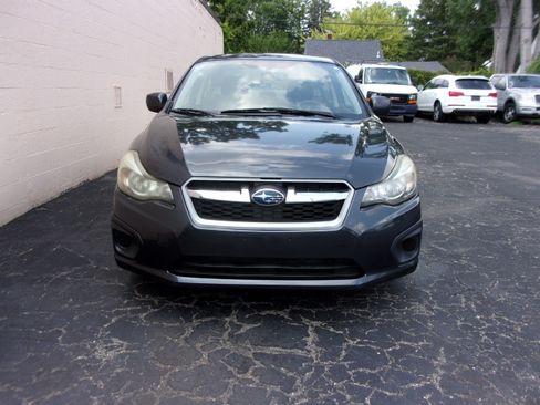 Used 2012 Subaru Impreza 2.0i image 2