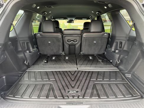 Used 2023 Honda Pilot Sport image 10