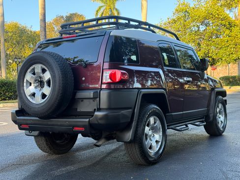 Used 2007 Toyota FJ Cruiser image 5