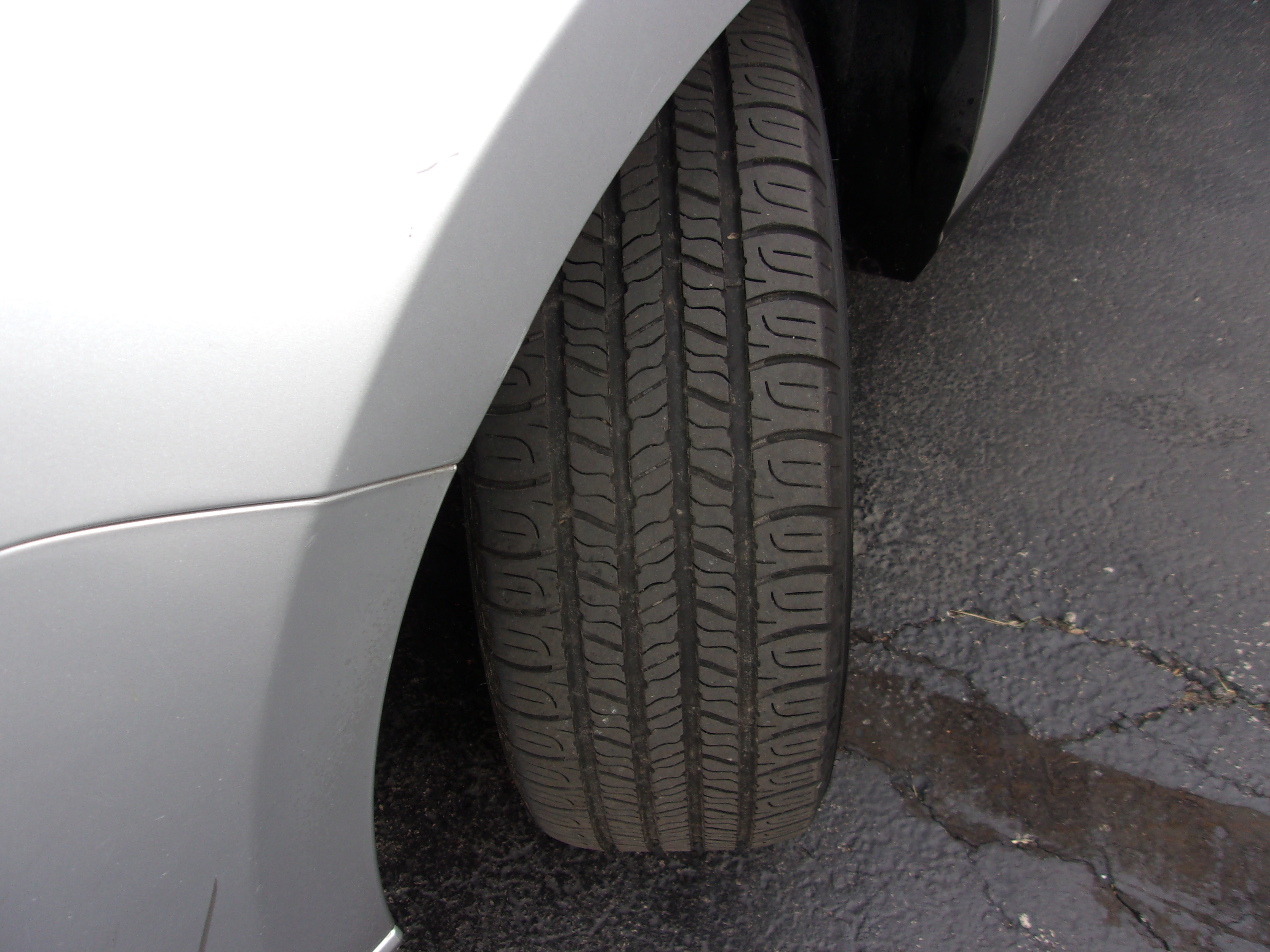 Used 2010 Ford Focus SE Sedan FWD image 10