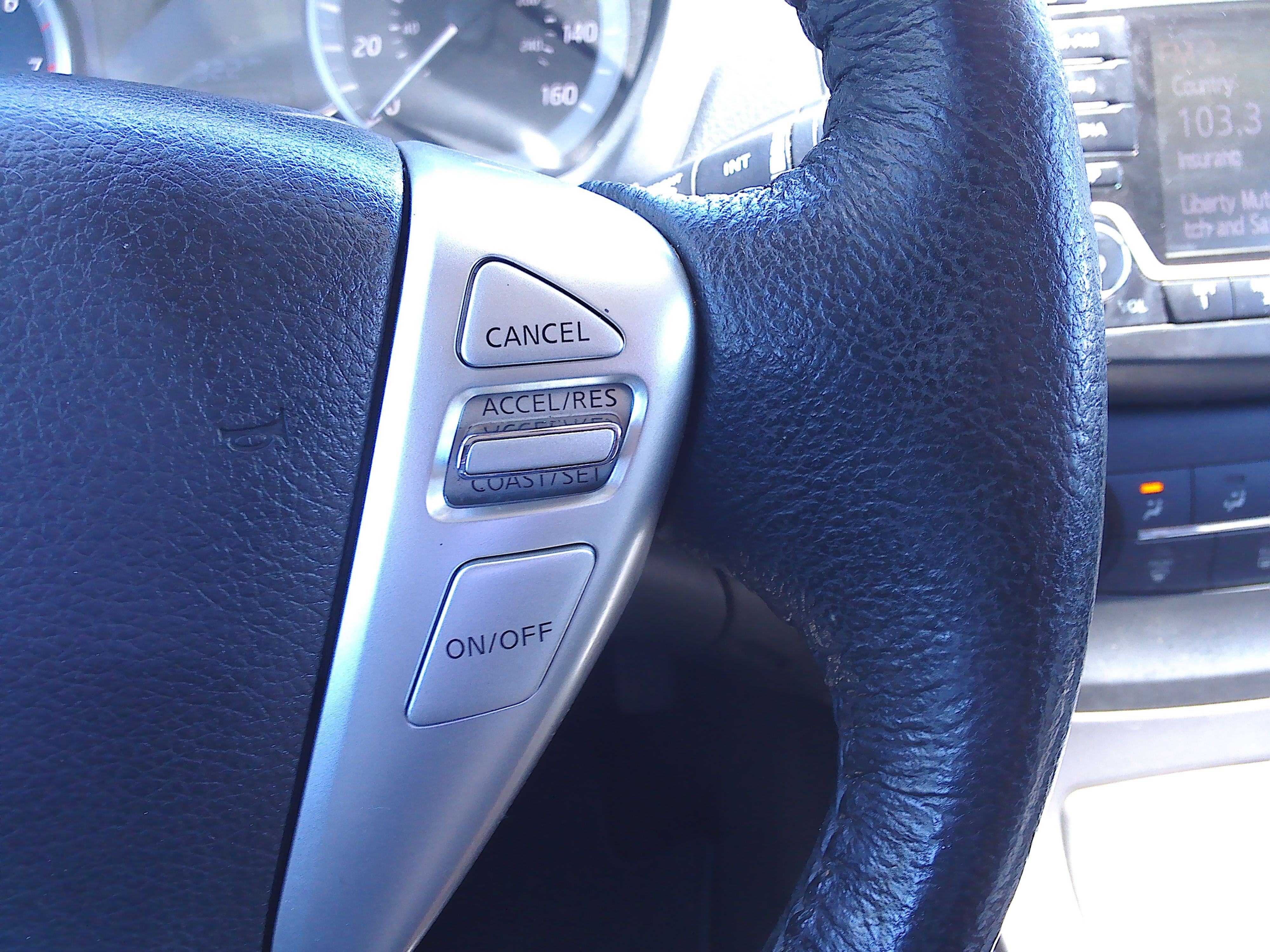 Used 2015 Nissan Sentra SV FWD image 28