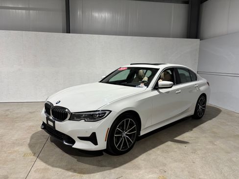 Used 2020 BMW 330i xDrive w/ Driver Assist image 2
