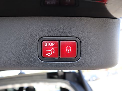 Used 2015 Mercedes-Benz GL 550 image 41