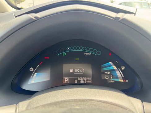 Used 2017 Nissan Leaf S image 29