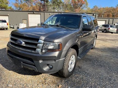 Used 2017 Ford Expedition EL XL image 2