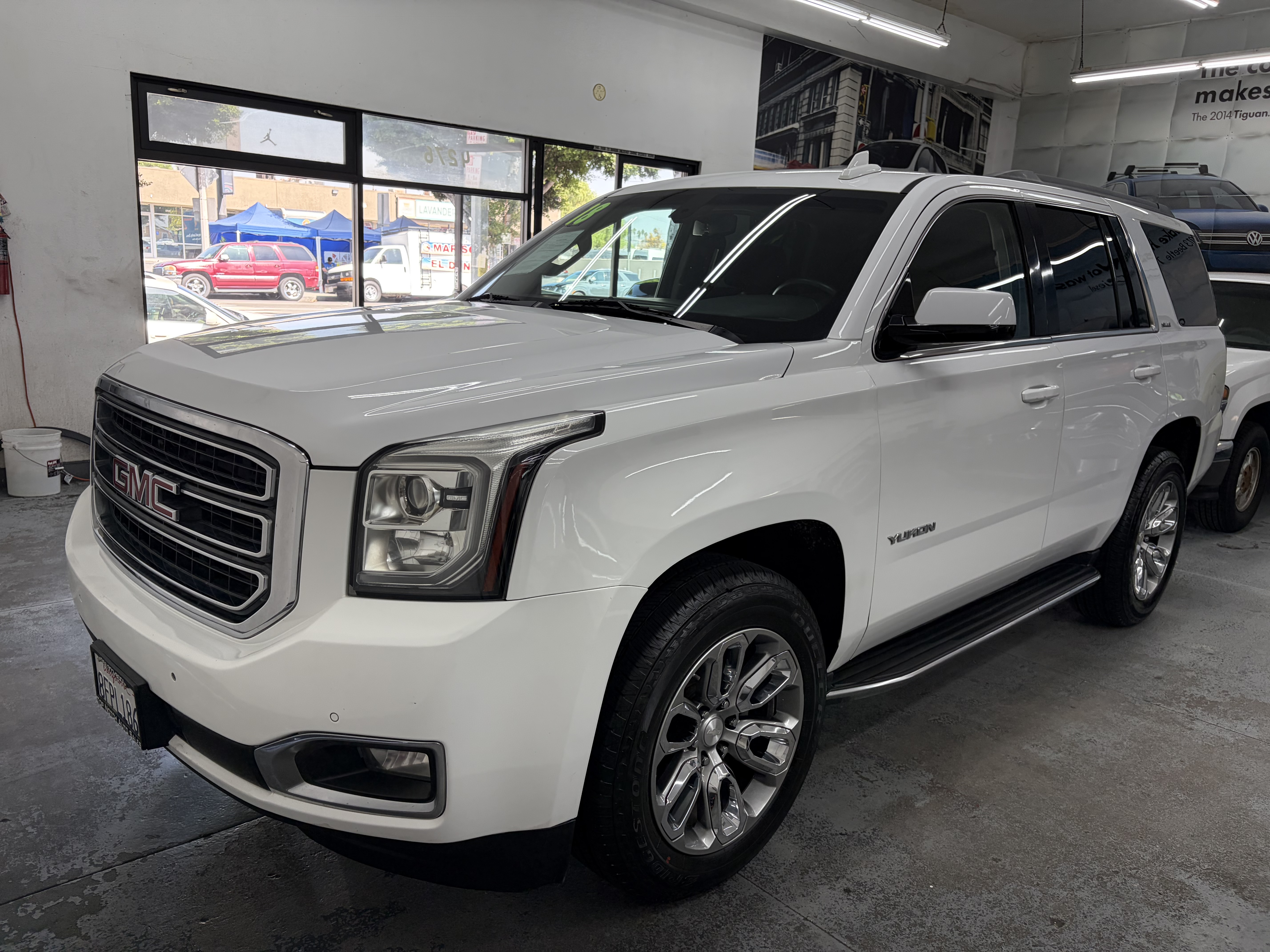 Used 2018 GMC Yukon 2WD SLE image 1