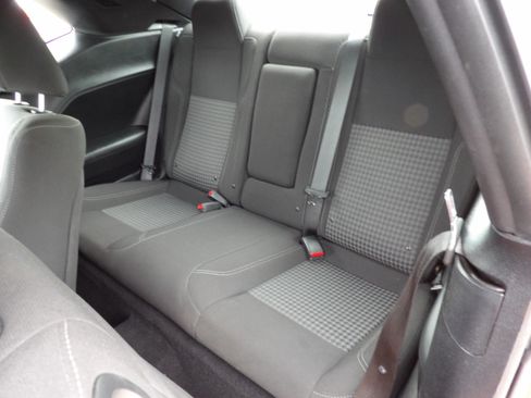 Used 2021 Dodge Challenger SXT image 7