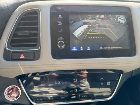 Used 2019 Honda HR-V EX image 18