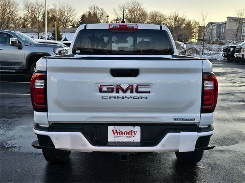 New 2026 GMC Canyon Elevation image 7