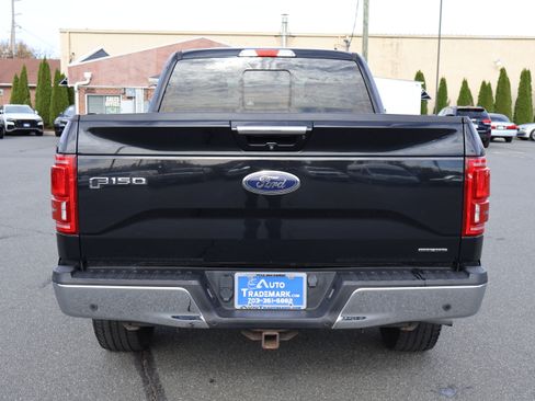 Used 2015 Ford F150 Lariat image 7