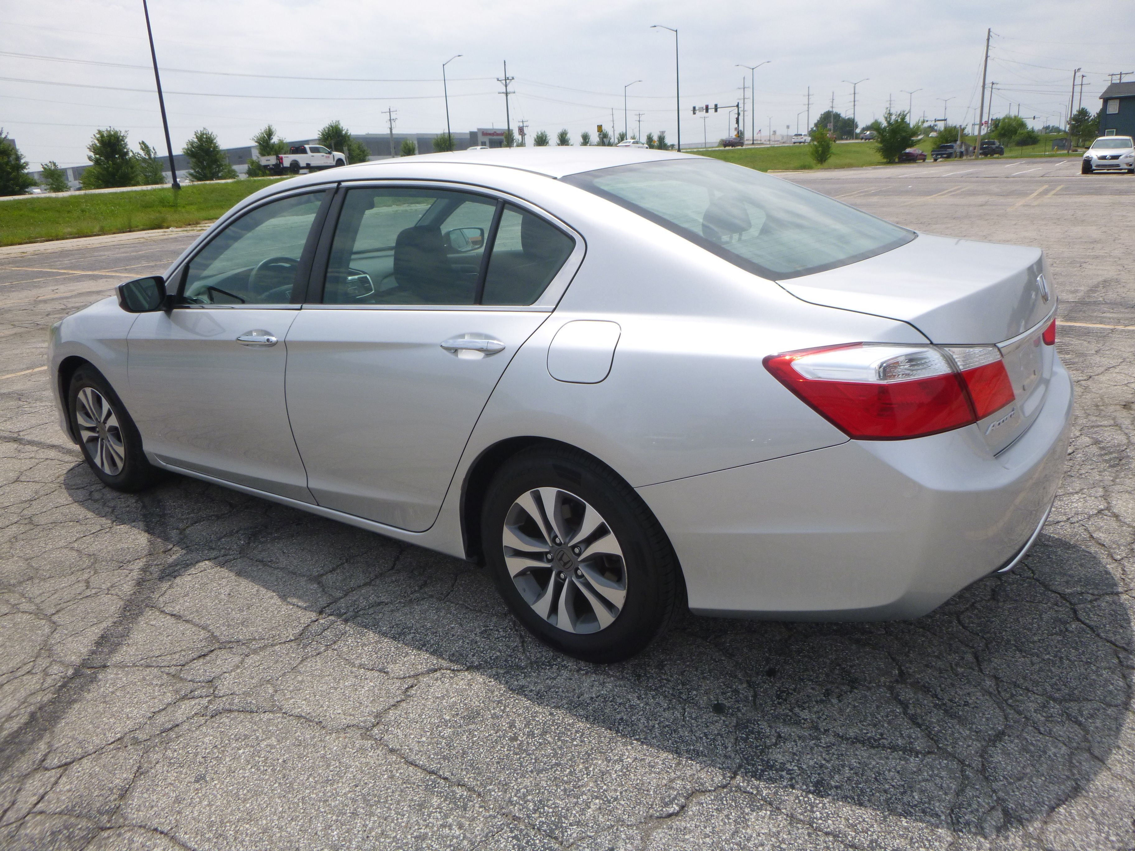 Used 2015 Honda Accord LX Sedan image 8