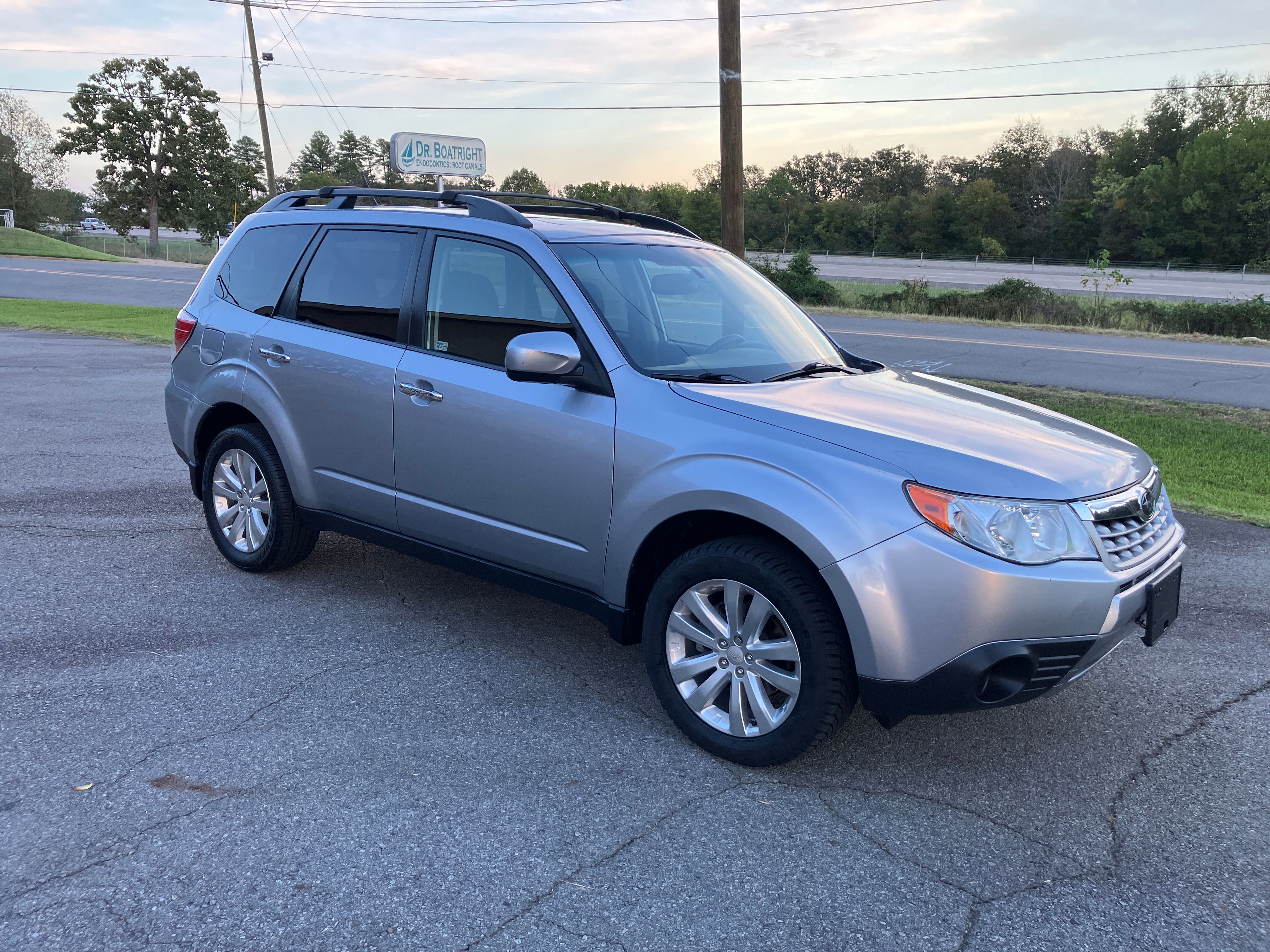 Used 2012 Subaru Forester 2.5X Premium AWD/4WD image 6
