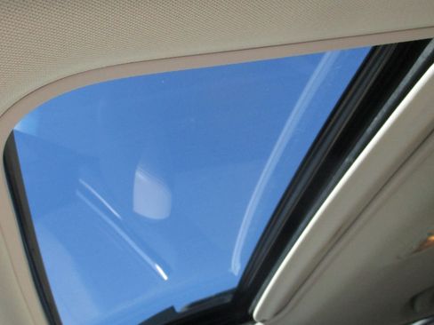 Used 2018 Subaru Outback 2.5i Limited image 6