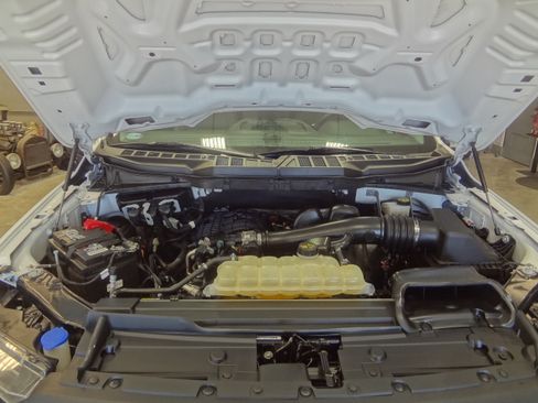 Used 2021 Ford F150 XL image 18