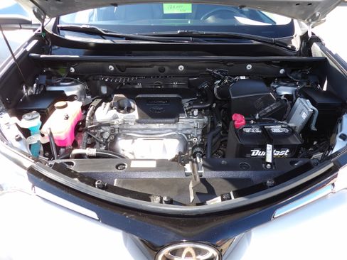 Used 2017 Toyota RAV4 Limited image 22