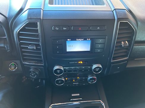 Used 2018 Ford Expedition Max XL image 16