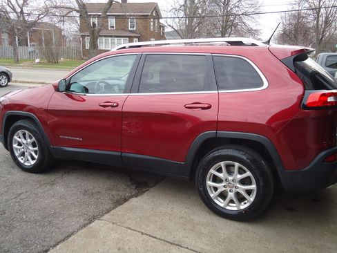 Used 2015 Jeep Cherokee Latitude image 6