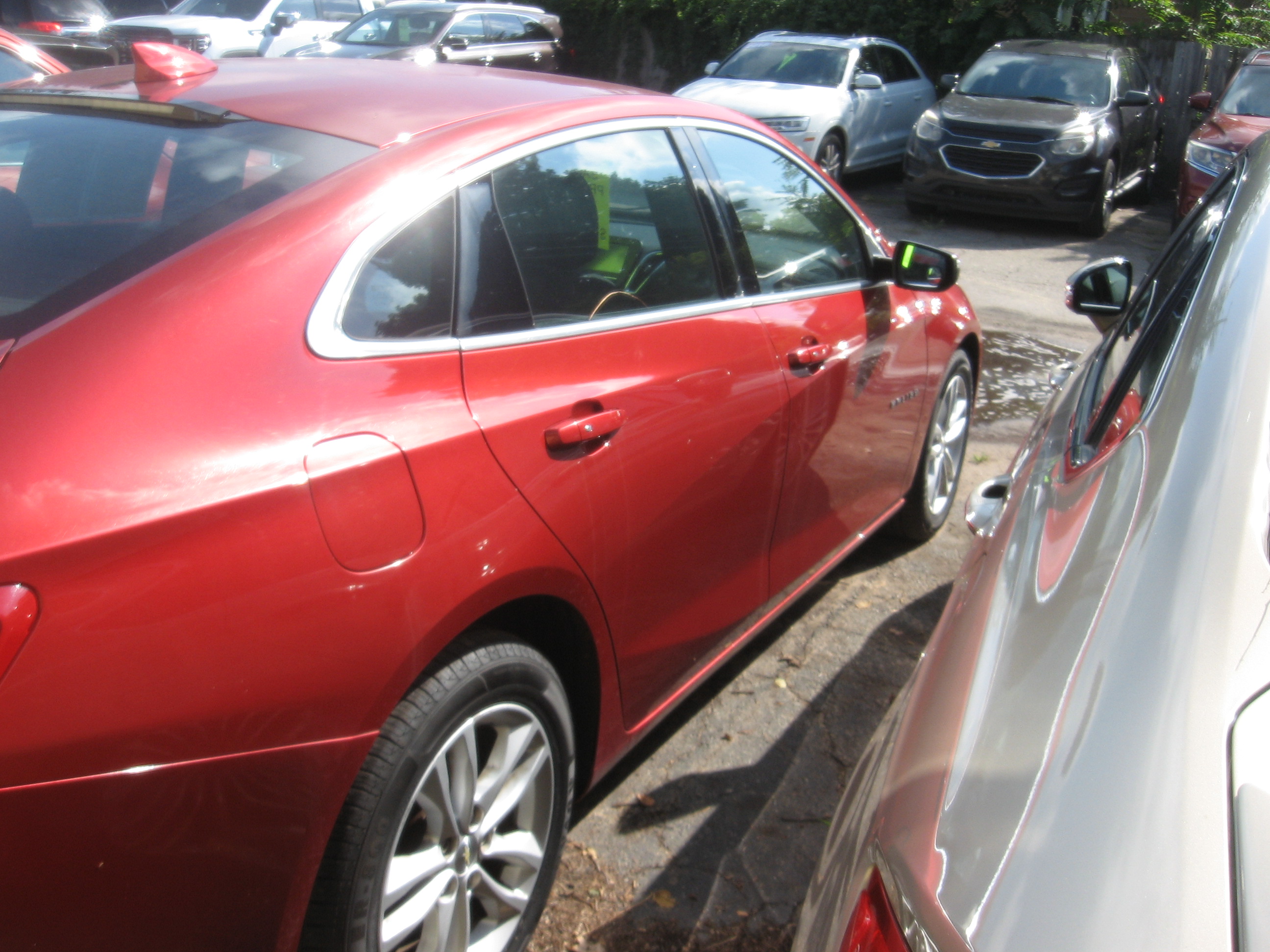 Used 2016 Chevrolet Malibu LT FWD image 4