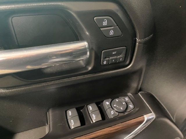 Used 2019 GMC Sierra 1500 4x4 Crew Cab SLT image 9