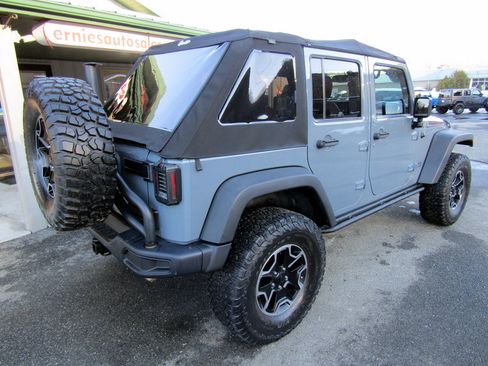 Used 2013 Jeep Wrangler Rubicon image 8