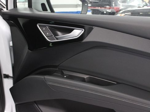 Used 2024 Audi Q4 e-tron Premium Plus image 41