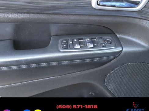 Used 2020 Jeep Grand Cherokee Laredo E image 16