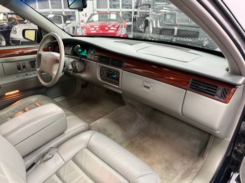 Used 1996 Cadillac De Ville image 21