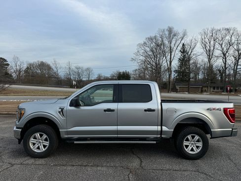 Used 2023 Ford F150 XLT AWD/4WD image 4