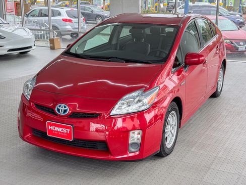 Used 2011 Toyota Prius Two image 3