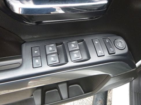 Used 2014 Chevrolet Silverado 1500 2WD Crew Cab LT image 15