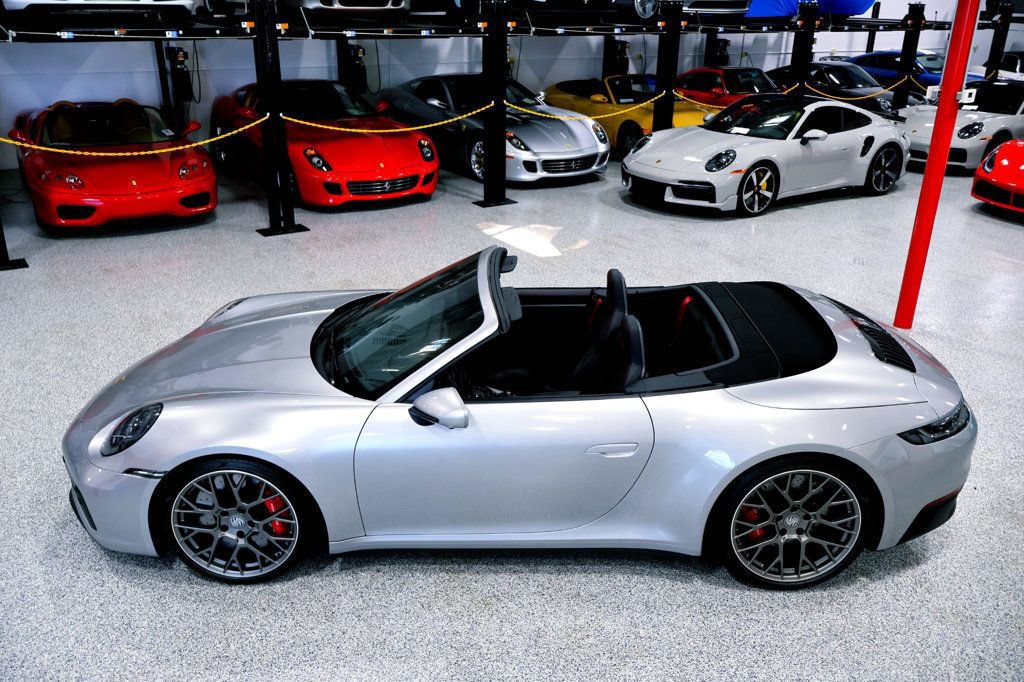 Used 2024 Porsche 911 GTS Cabriolet image 7